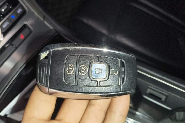 Used Lincoln MKZ 2018 2.0T Premium Edition Vehicle Key