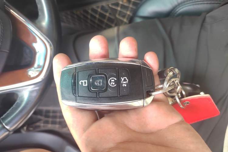 Used Lincoln MKZ 2018 2.0T Premium Edition Vehicle Key