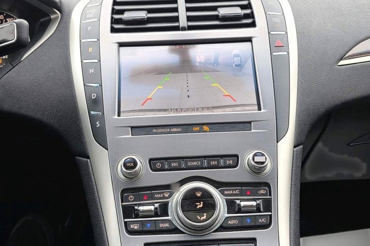 Used Lincoln MKZ 2019 2.0T Luxury Edition China VI Audio And AC Panel