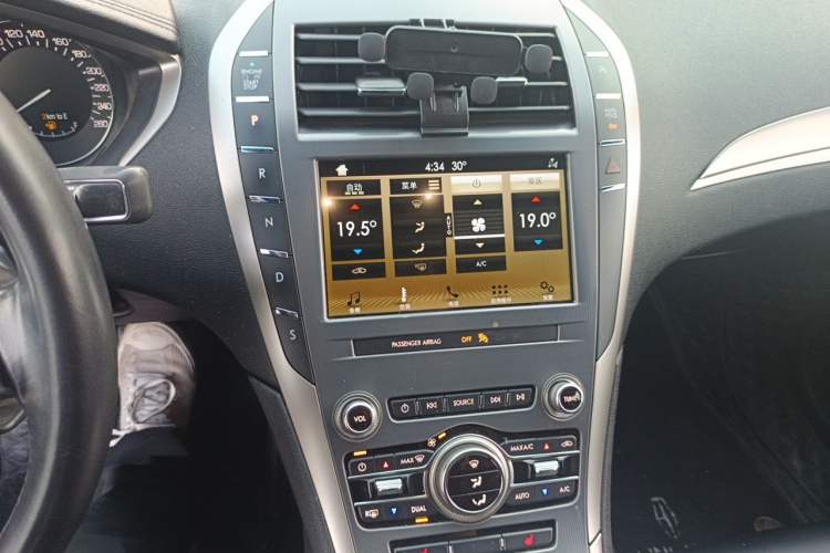 Used Lincoln MKZ 2019 2.0T Luxury Edition China V Standard Audio And AC Panel