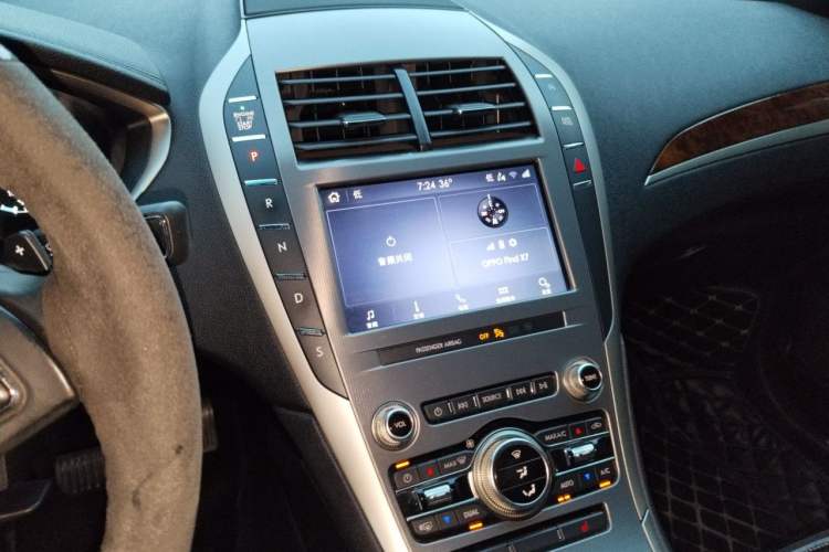 Used Lincoln MKZ 2019 2.0T Luxury Edition China VI Audio And AC Panel