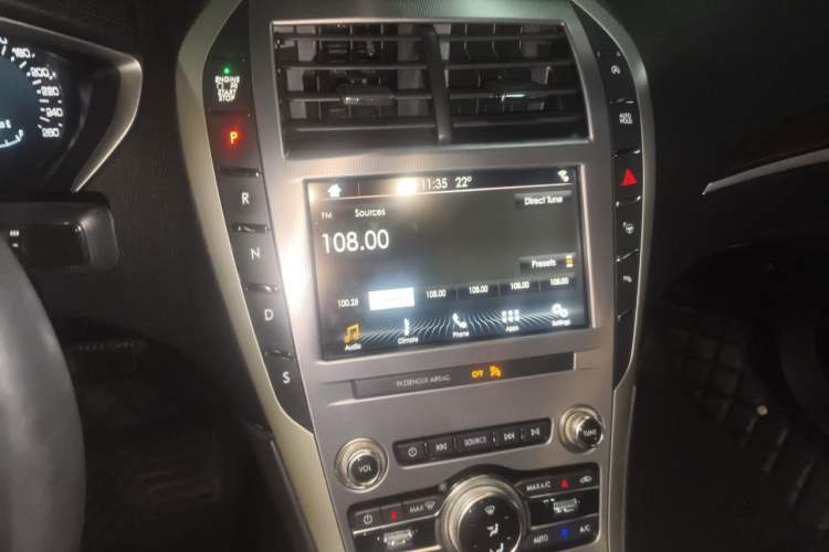 Used Lincoln MKZ 2019 2.0T Luxury Edition China VI Audio And AC Panel