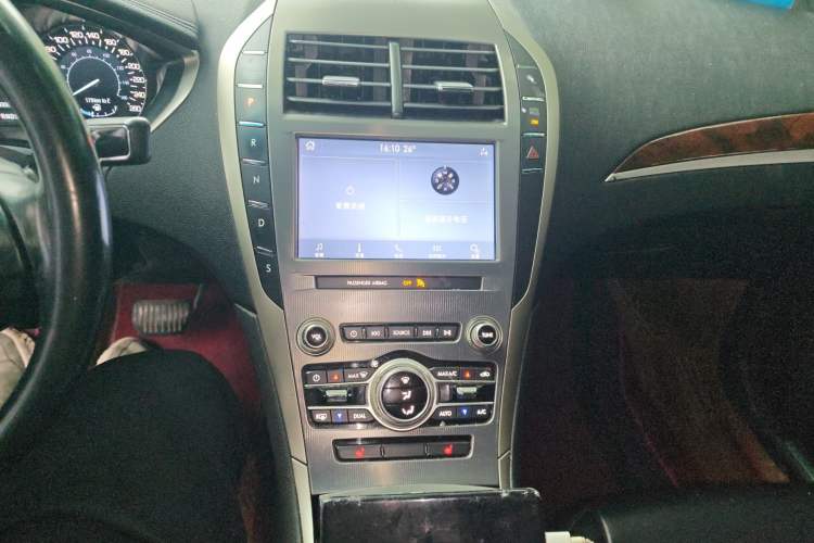Used Lincoln MKZ 2019 2.0T Luxury Edition China VI Audio And AC Panel