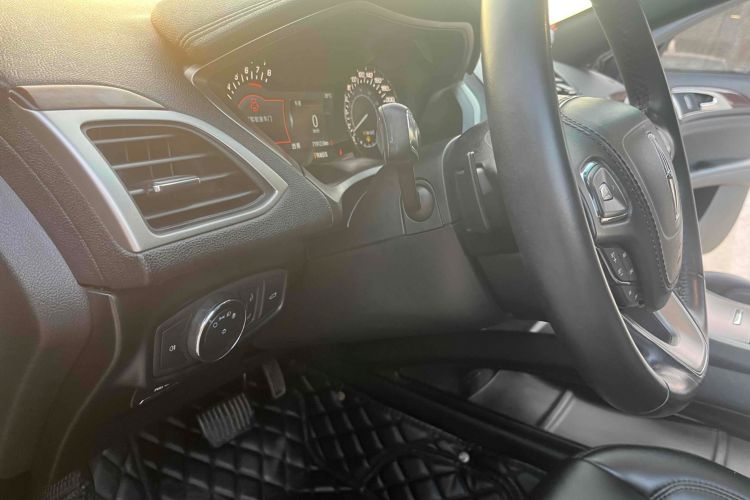 Used Lincoln MKZ 2019 2.0T Luxury Edition China VI Audio And AC Panel