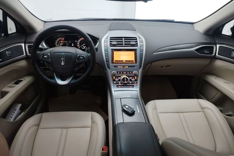 Used Lincoln MKZ 2019 2.0T Luxury Edition China VI Center Console
