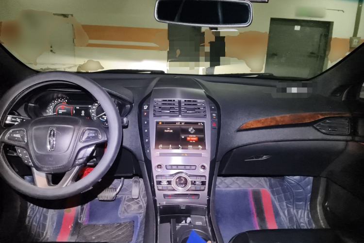 Used Lincoln MKZ 2019 2.0T Luxury Edition China VI Standard Center Console