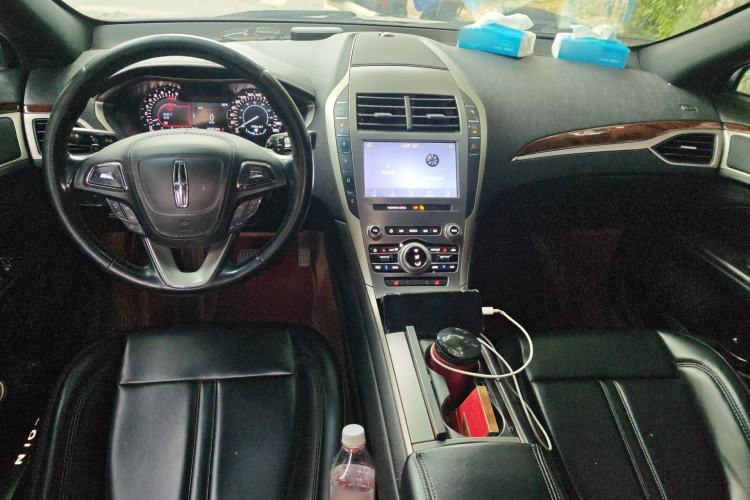 Used Lincoln MKZ 2019 2.0T Luxury Edition China VI Center Console
