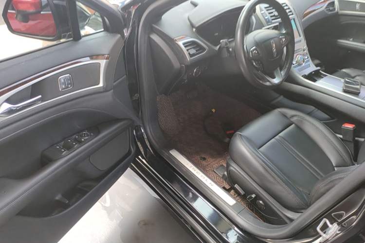 Used Lincoln MKZ 2019 2.0T Luxury Edition China VI Driver Seat