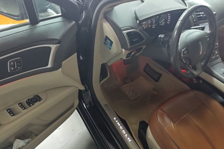 Used Lincoln MKZ 2019 2.0T Luxury Edition China VI Driver Seat