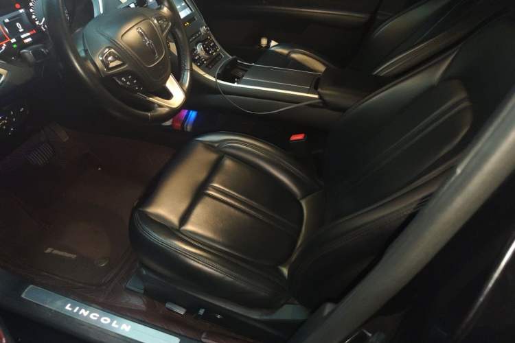 Used Lincoln MKZ 2019 2.0T Luxury Edition China VI Driver Seat