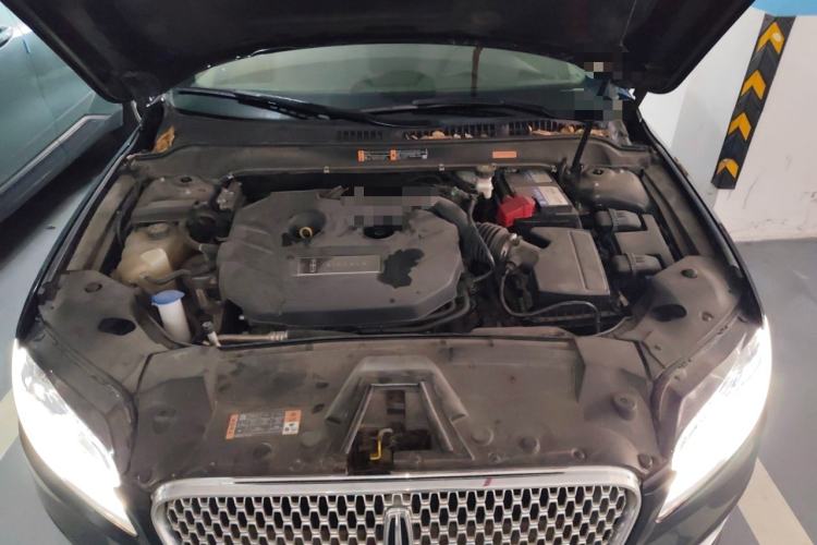 Used Lincoln MKZ 2019 2.0T Luxury Edition China VI Engine Bay
