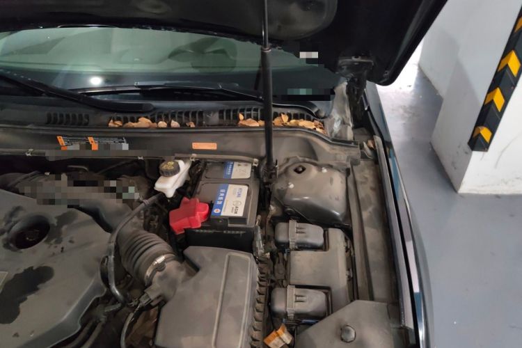 Used Lincoln MKZ 2019 2.0T Luxury Edition China VI Engine Bay Left