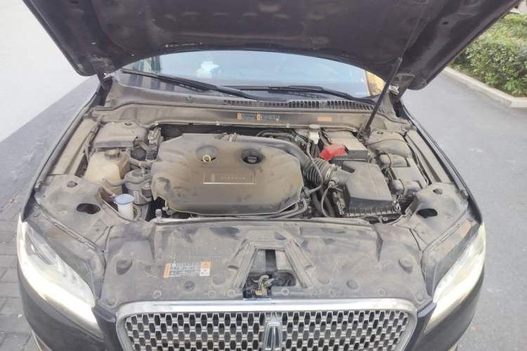 Used Lincoln MKZ 2019 2.0T Luxury Edition China V Standard Engine Bay