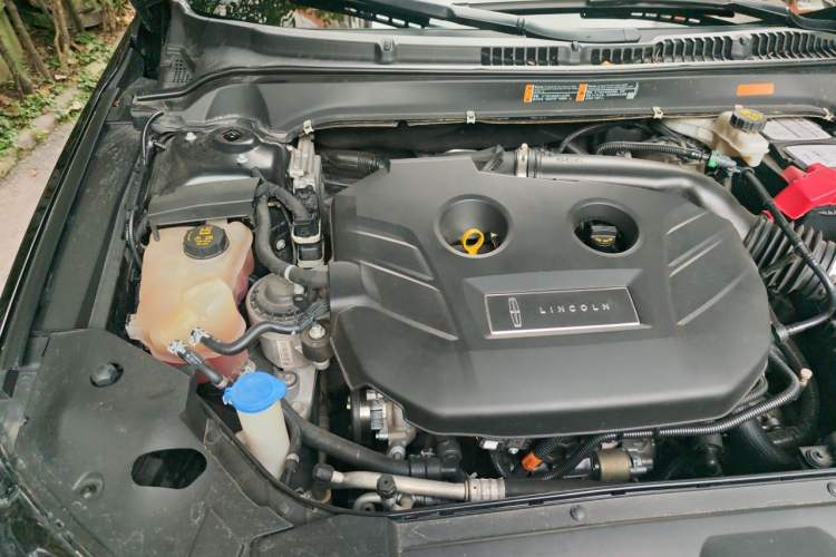 Used Lincoln MKZ 2019 2.0T Luxury Edition China VI Standard Engine Bay Right