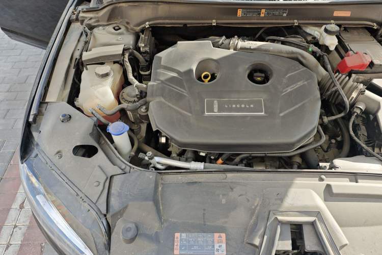 Used Lincoln MKZ 2019 2.0T Luxury Edition China VI Standard Engine Bay Right