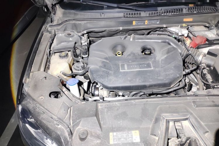 Used Lincoln MKZ 2019 2.0T Luxury Edition China VI Standard Engine Bay Right