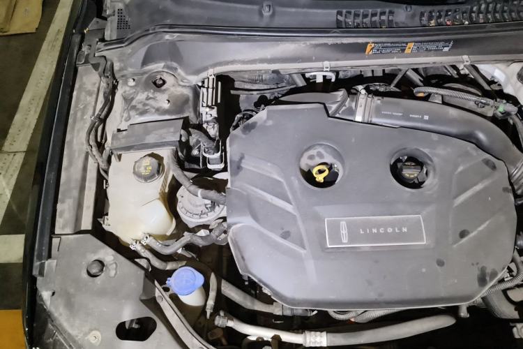 Used Lincoln MKZ 2019 2.0T Luxury Edition China VI Standard Engine Bay Right