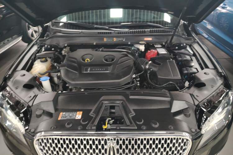 Used Lincoln MKZ 2019 2.0T Zunyue Edition China VI Standard Engine Bay