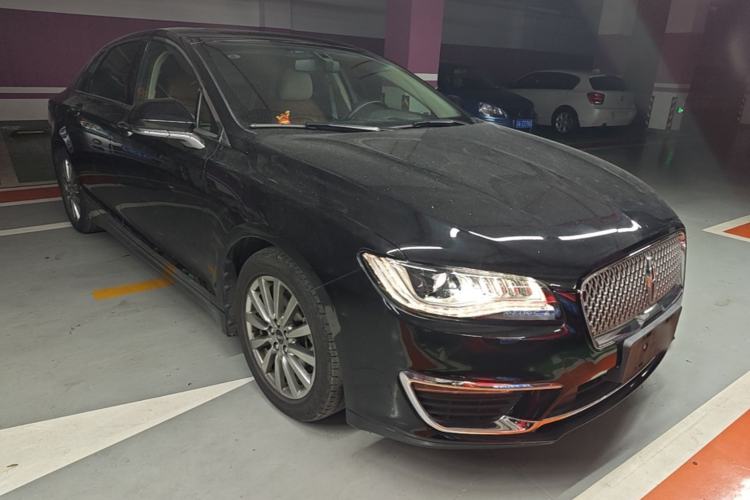 Used Lincoln MKZ 2019 2.0T Luxury Edition China VI Front Right 45 Deg