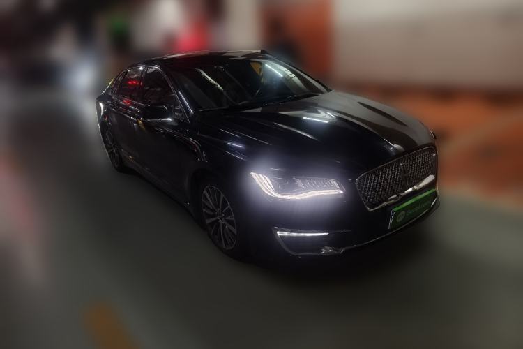 Used Lincoln MKZ 2019 2.0T Luxury Edition China VI Front Right 45 Deg
