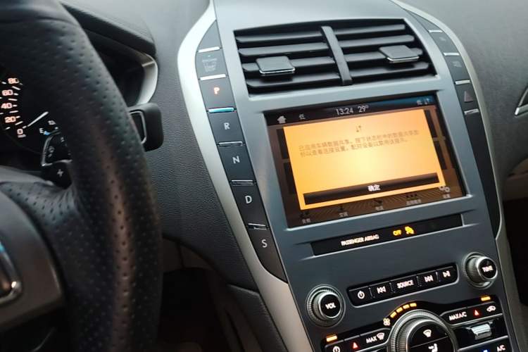 Used Lincoln MKZ 2019 2.0T Luxury Edition China VI Gear Lever