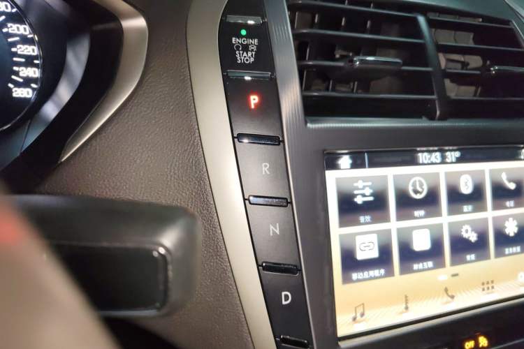 Used Lincoln MKZ 2019 2.0T Luxury Edition China VI Gear Lever