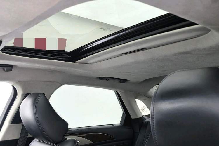 Used Lincoln MKZ 2019 2.0T Luxury Edition China VI Headliner