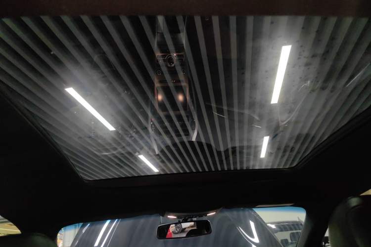 Used Lincoln MKZ 2019 2.0T Luxury Edition China VI Standard Headliner