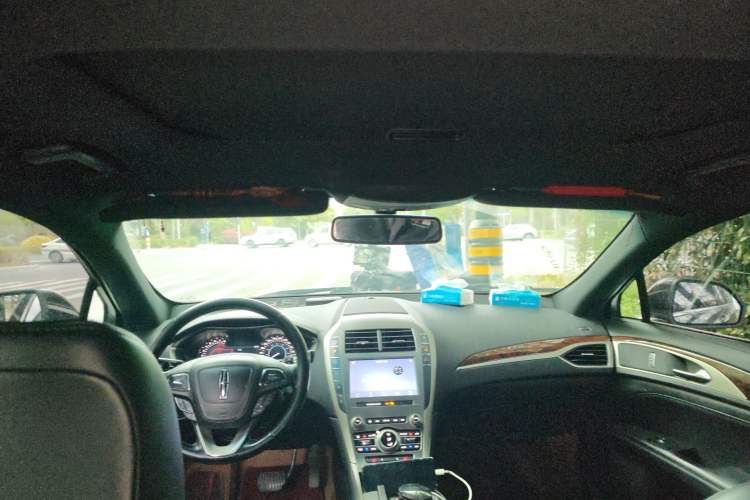 Used Lincoln MKZ 2019 2.0T Luxury Edition China VI Headliner