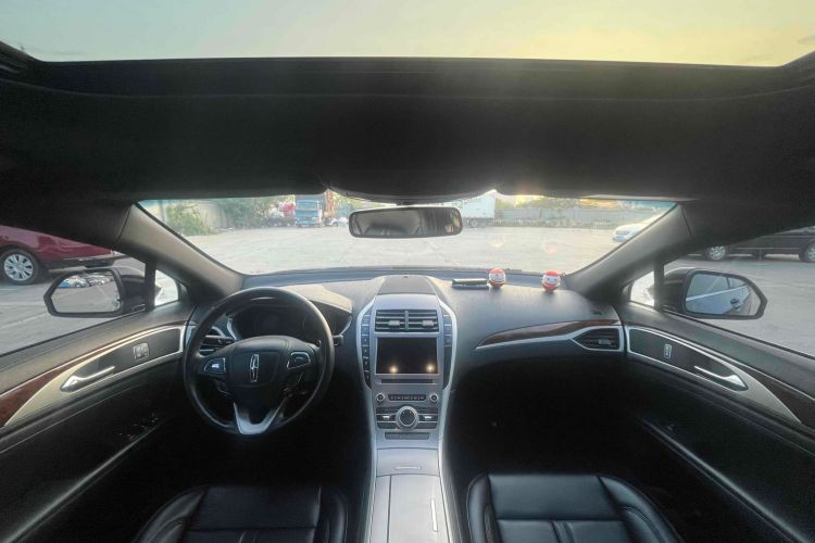 Used Lincoln MKZ 2019 2.0T Luxury Edition China VI Headliner