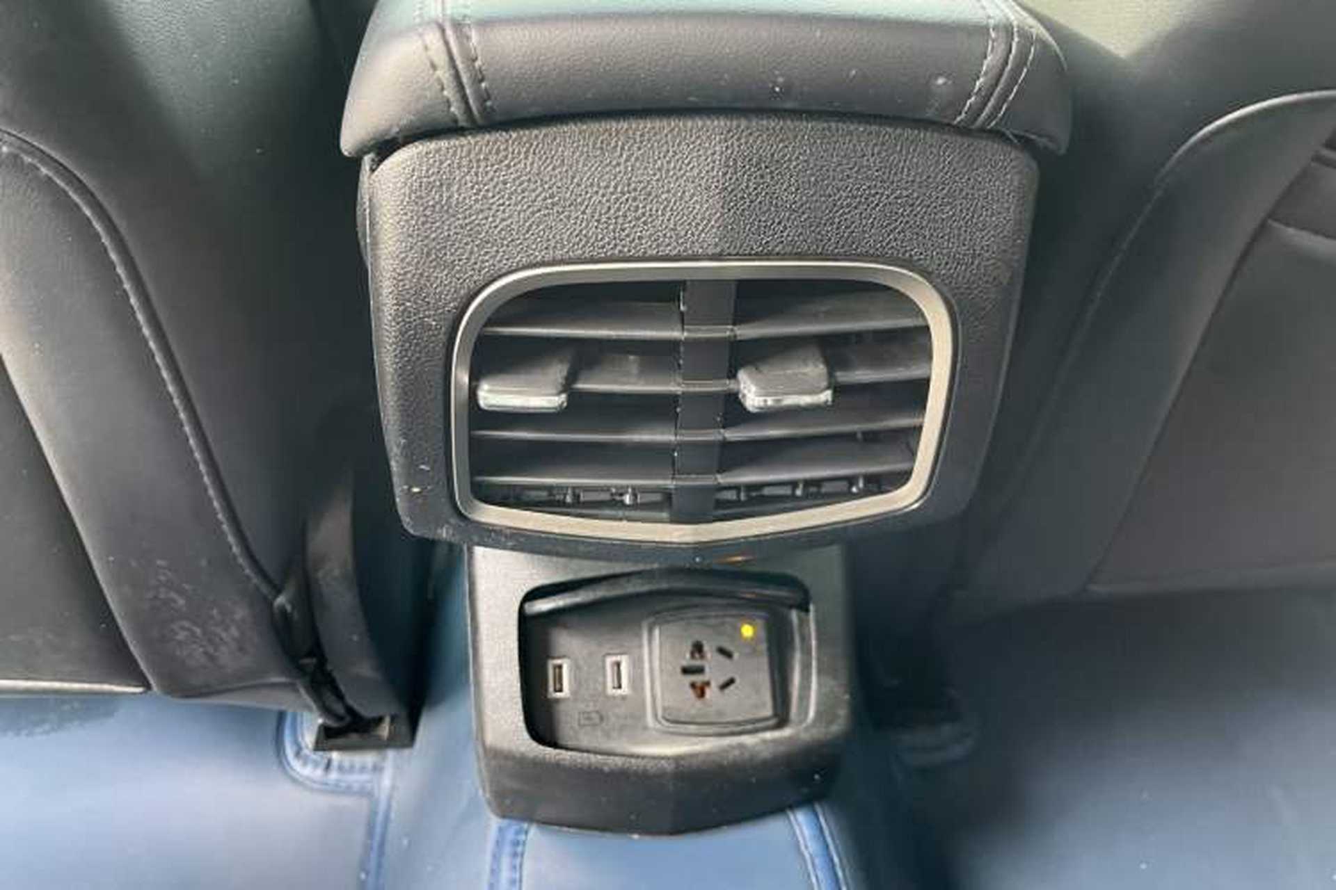 Used Lincoln MKZ 2019 2.0T Zunyue Edition China VI Standard Interior 1