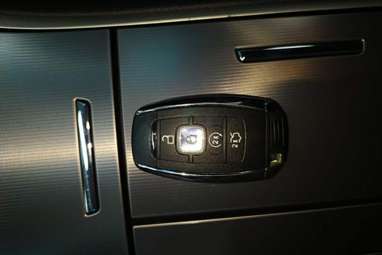 Used Lincoln MKZ 2019 2.0T Luxury Edition China VI Standard Interior 1