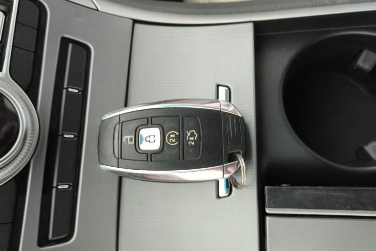 Used Lincoln MKZ 2019 2.0T Luxury Edition China VI Standard Interior 1