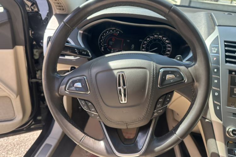 Used Lincoln MKZ 2019 2.0T Luxury Edition China VI Standard Interior 3