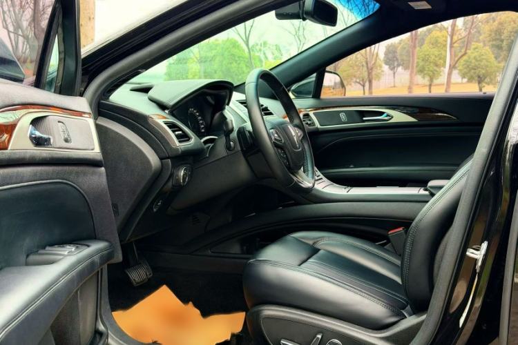 Used Lincoln MKZ 2019 2.0T Luxury Edition China VI Interior 4