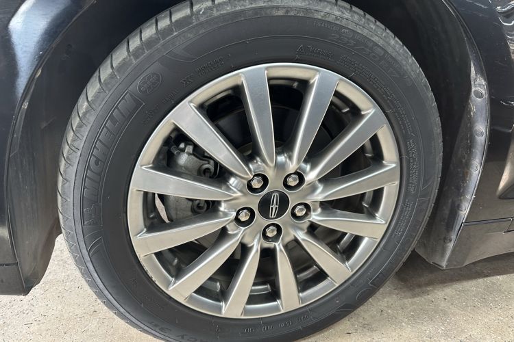 Used Lincoln MKZ 2019 2.0T Luxury Edition China VI Left Front Wheel Hub