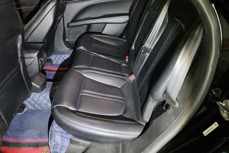 Used Lincoln MKZ 2019 2.0T Luxury Edition China VI Standard Left Rear Seat