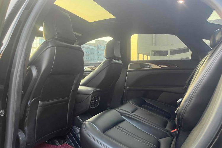 Used Lincoln MKZ 2019 2.0T Luxury Edition China VI Left Rear Seat