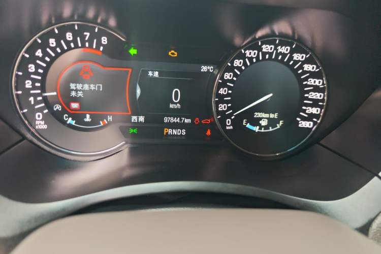 Used Lincoln MKZ 2019 2.0T Luxury Edition China VI Standard Odometer Close Up
