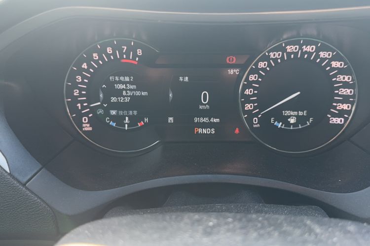 Used Lincoln MKZ 2019 2.0T Luxury Edition China VI Odometer Close Up