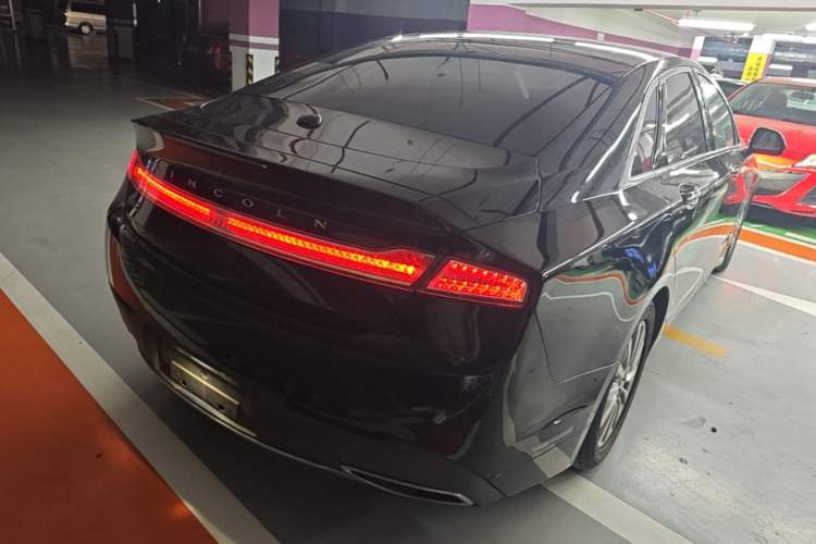 Used Lincoln MKZ 2019 2.0T Luxury Edition China VI Rear Right 45 Deg