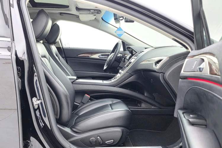 Used Lincoln MKZ 2019 2.0T Luxury Edition China VI Right Front Seat
