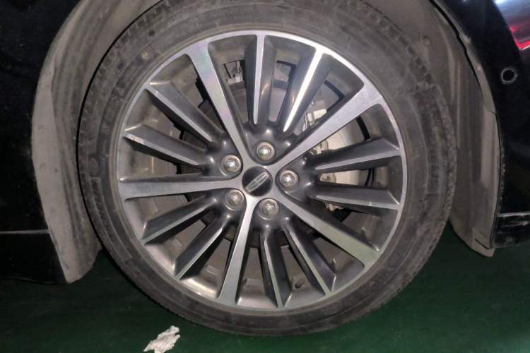 Used Lincoln MKZ 2019 2.0T Luxury Edition China V Standard Right Front Wheel Hub