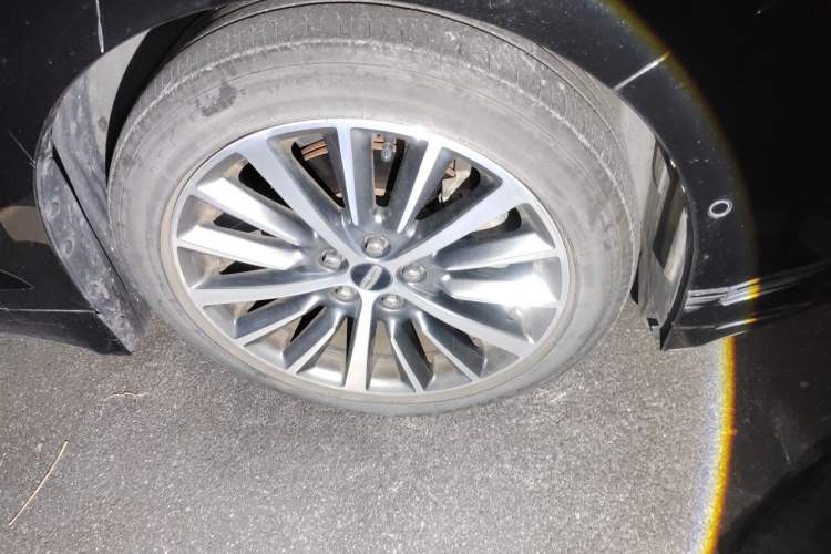 Used Lincoln MKZ 2019 2.0T Luxury Edition China VI Standard Right Front Wheel Hub