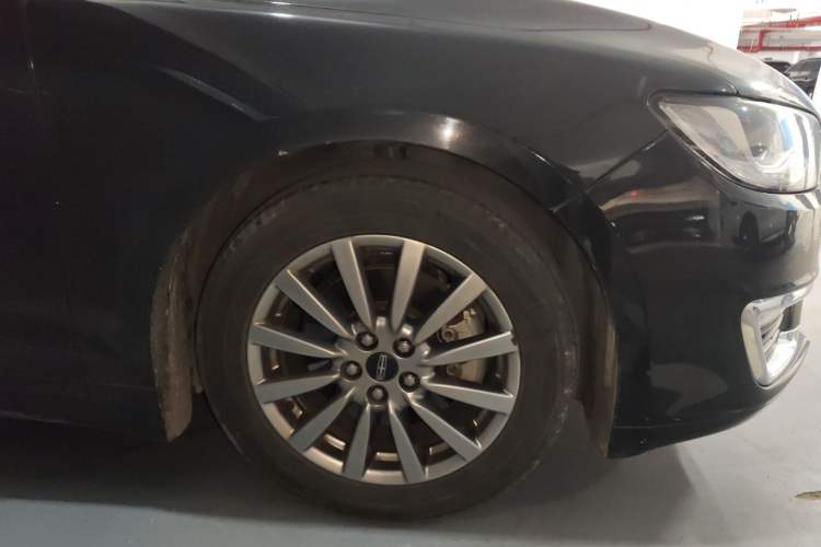 Used Lincoln MKZ 2019 2.0T Luxury Edition China VI Right Front Wheel Hub