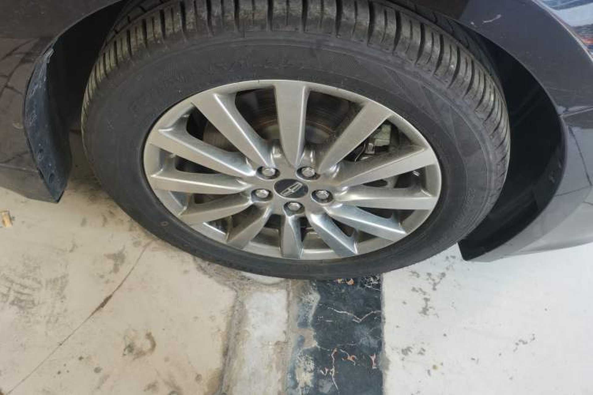Used Lincoln MKZ 2019 2.0T Luxury Edition China V Standard Right Front Wheel Hub