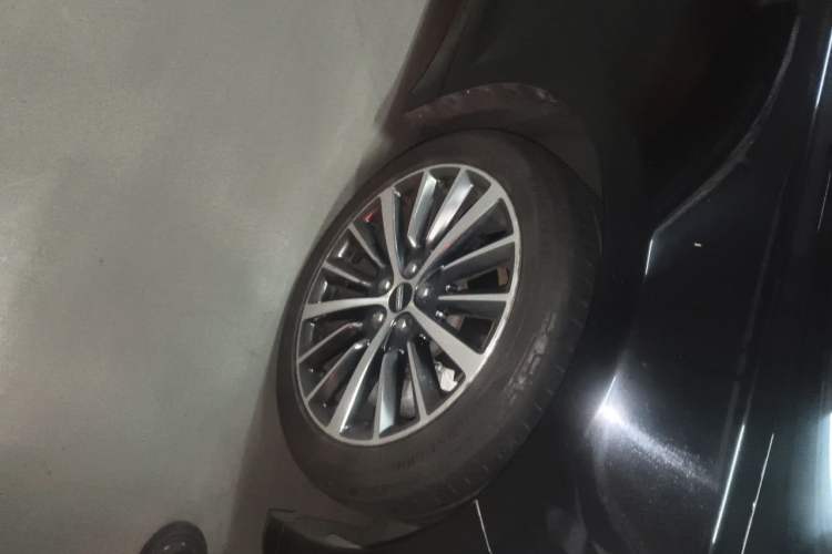 Used Lincoln MKZ 2019 2.0T Luxury Edition China VI Right Front Wheel Hub