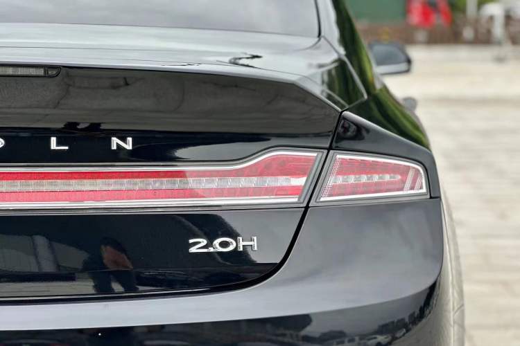 Used Lincoln MKZ 2019 2.0T Zunyue Edition China VI Standard Right Rear Taillight