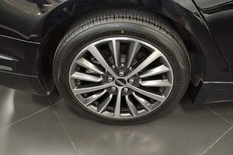 Used Lincoln MKZ 2019 2.0T Luxury Edition China VI Standard Right Rear Wheel Hub