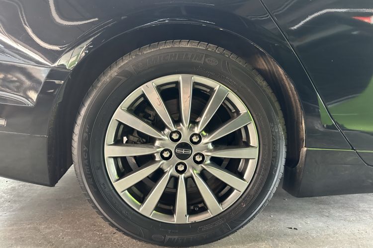 Used Lincoln MKZ 2019 2.0T Luxury Edition China VI Right Rear Wheel Hub